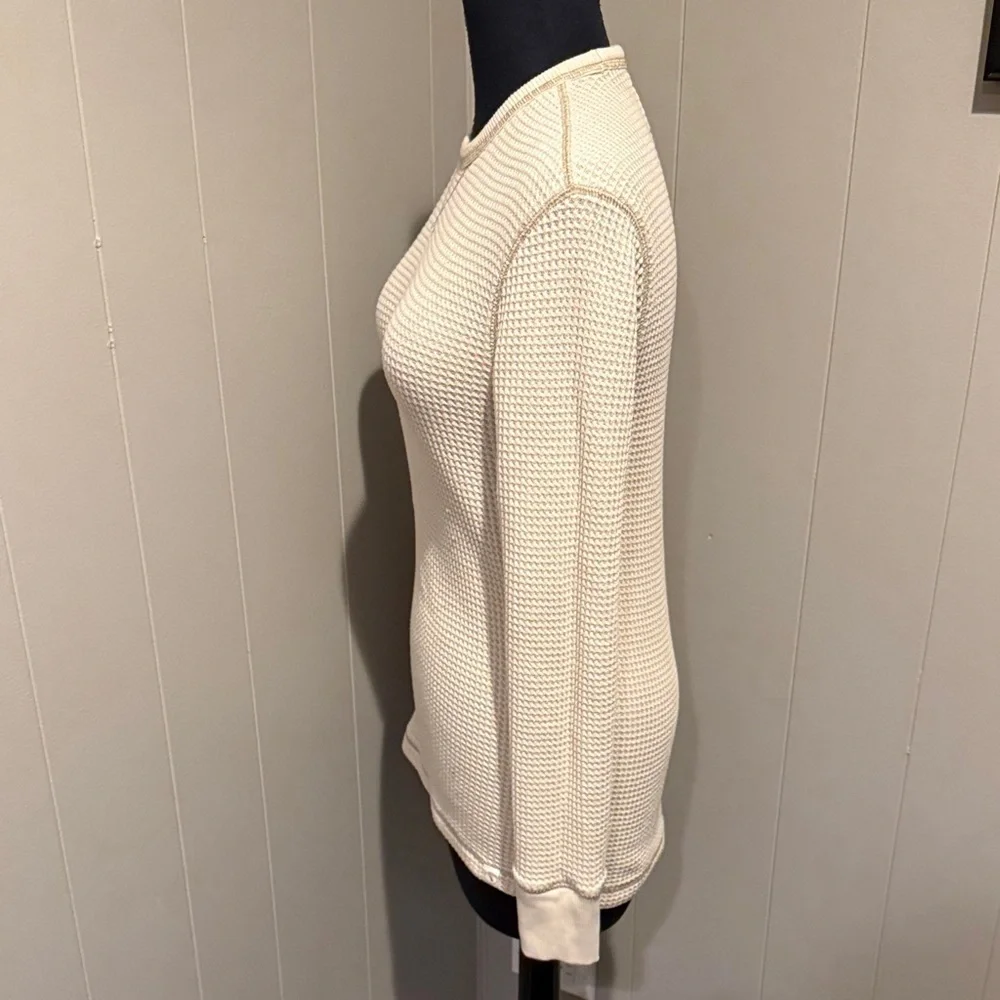 UpWest Women XS Cream Waffle Knit Long Sleeve Fitted Tee